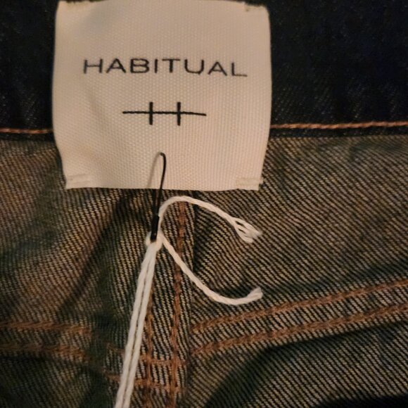 NEW HABITUAL GIRL cowgirl wide leg jeans in dark wash - Picture 5 of 7